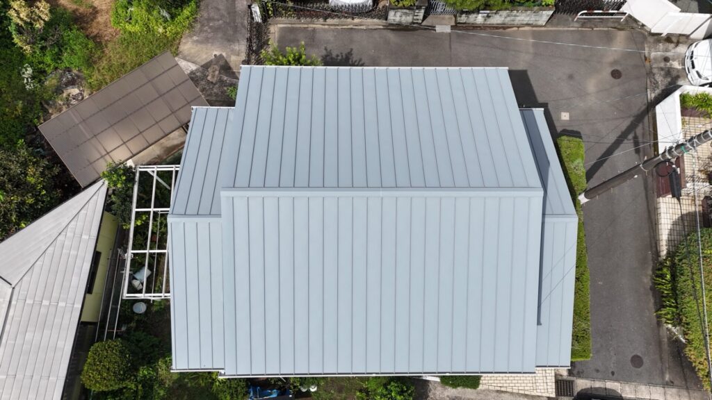 屋根カバー工事後