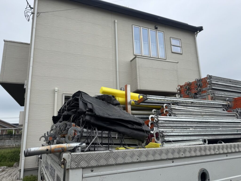 熊本県宇城市にて外壁塗装、屋根塗装スタート(‘ω’)ノ