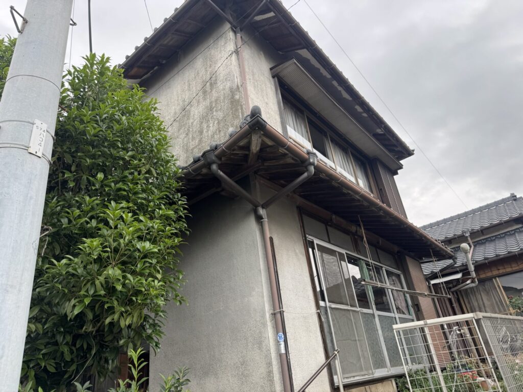 西区河内町 I様邸 外壁塗装 無機塗料を使用しマスチック工法で4度塗り(‘ω’) 施工前
